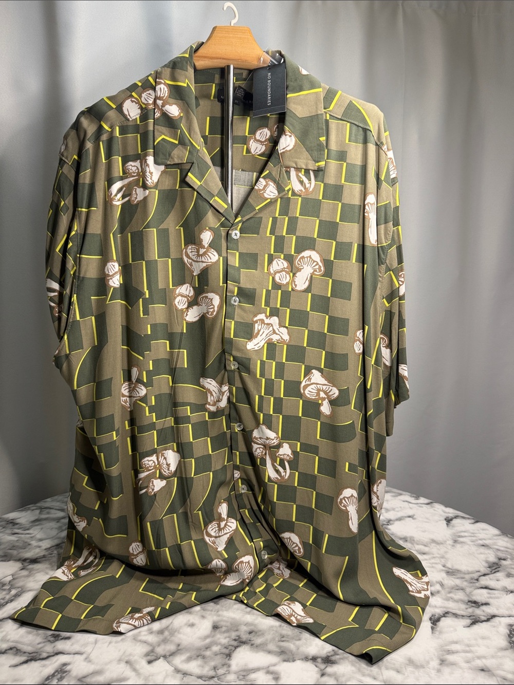 No Boundaries Olive Green Geometric Floral Button-Down Shirt